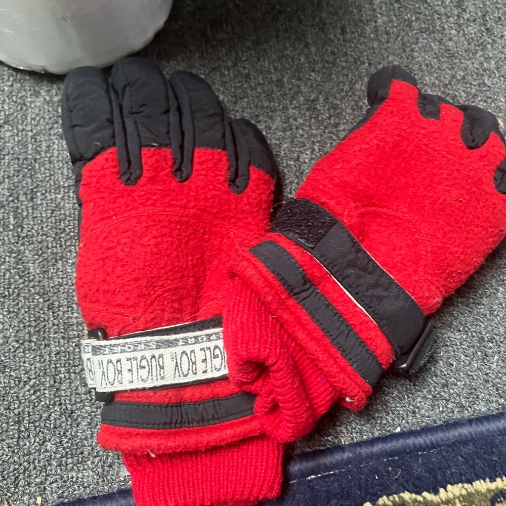 Vintage Bugle Boy brand Thermal Insulation winter Gloves youth red black 90s era
